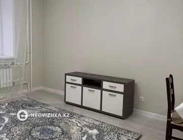 2-комнатная квартира, этаж 5 из 9, 52 м², на длительный срок