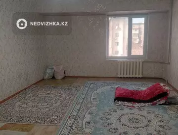1-комнатная квартира, этаж 4 из 12, 42 м²
