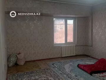 1-комнатная квартира, этаж 4 из 12, 42 м²