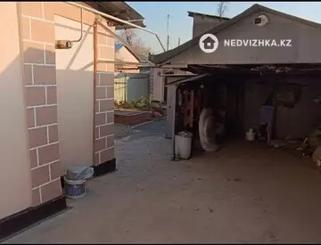 4-комнатный дом, 3 соток, 120 м², на длительный срок