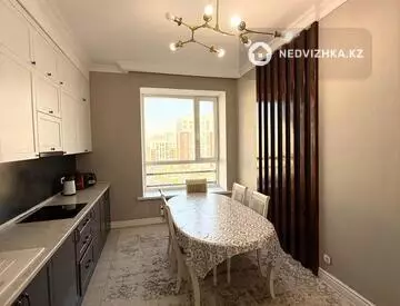 3-комнатная квартира, этаж 7 из 8, 90 м²