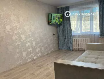 2-комнатная квартира, этаж 2 из 5, 49 м²