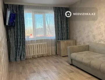 2-комнатная квартира, этаж 2 из 5, 49 м²