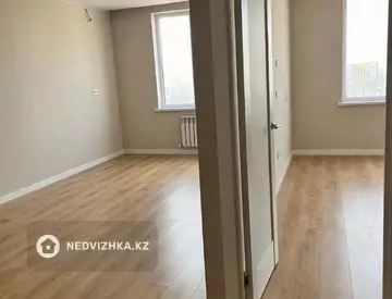 2-комнатная квартира, этаж 10 из 10, 50 м²