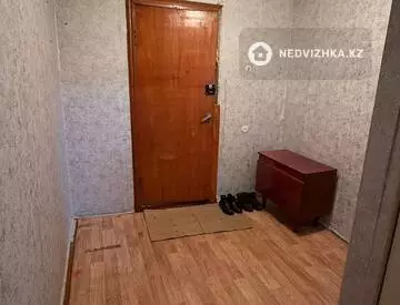 1-комнатная квартира, этаж 3 из 5, 52 м²