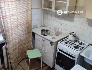 1-комнатная квартира, этаж 4 из 5, 30 м²