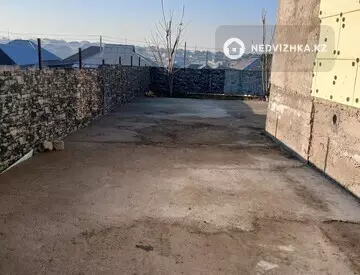 5-комнатный дом, 0.8 соток, 200 м²