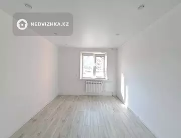 3-комнатная квартира, этаж 2 из 10, 72 м²