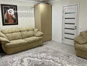 3-комнатная квартира, этаж 4 из 5, 74 м²