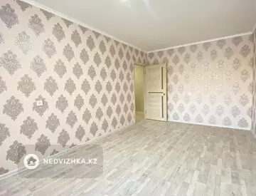 2-комнатная квартира, этаж 4 из 6, 52 м²