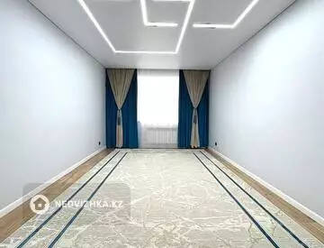 2-комнатная квартира, этаж 4 из 5, 66 м²