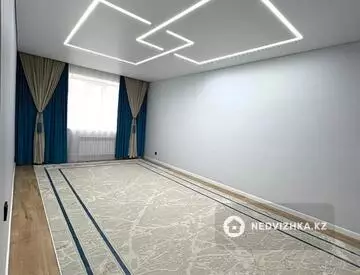 2-комнатная квартира, этаж 4 из 5, 66 м²