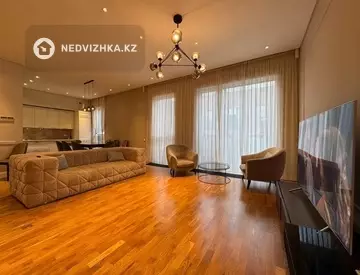 3-комнатная квартира, этаж 3 из 3, 125 м²