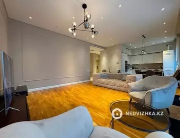 3-комнатная квартира, этаж 3 из 3, 125 м²