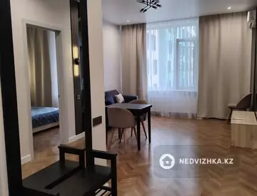 2-комнатная квартира, этаж 11 из 21, 52 м², на длительный срок