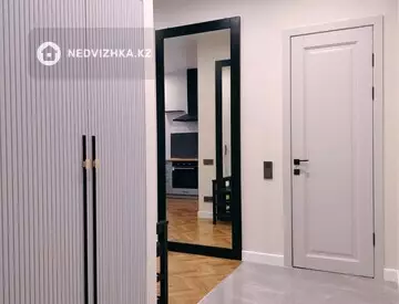 2-комнатная квартира, этаж 11 из 21, 52 м², на длительный срок