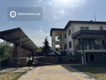 15-комнатный дом, 12 соток, 676 м²