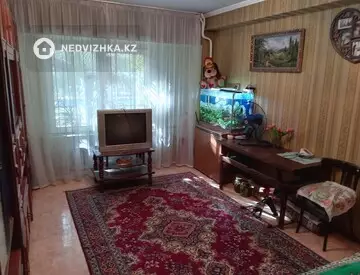 3-комнатная квартира, этаж 2 из 4, 65 м²