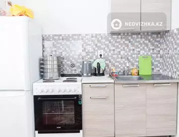 1-комнатная квартира, этаж 3 из 9, 36 м²