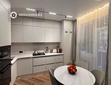 3-комнатная квартира, этаж 1 из 6, 87 м²