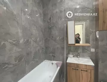 2-комнатная квартира, этаж 6 из 10, 58 м², на длительный срок