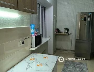 3-комнатная квартира, этаж 3 из 5, 60 м²