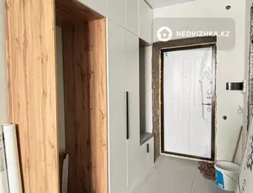 1-комнатная квартира, этаж 3 из 10, 23 м²