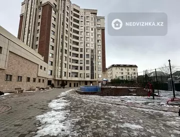 3-комнатная квартира, этаж 2 из 12, 72 м²