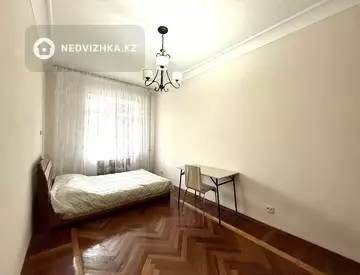 4-комнатная квартира, этаж 2 из 4, 86 м²