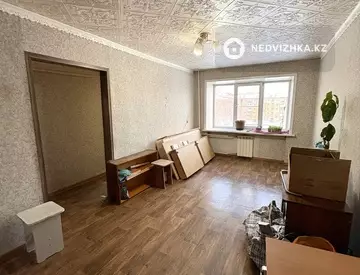 2-комнатная квартира, этаж 4 из 5, 42 м²