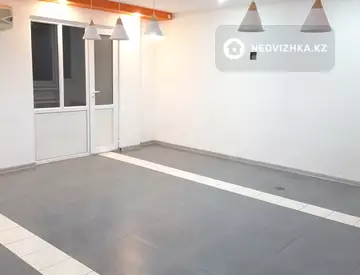 Помещение, этаж 1 из 1, 125 м²