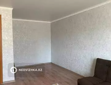 1-комнатная квартира, этаж 3 из 5, 38 м²