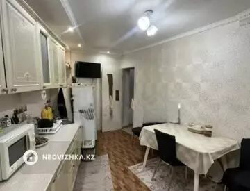 4-комнатная квартира, этаж 5 из 5, 77 м²
