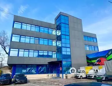 Здание, 4 этажа, 1 624 м²