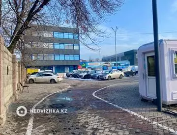 Здание, 4 этажа, 1 624 м²