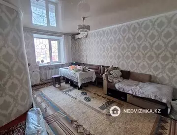 2-комнатная квартира, этаж 1 из 3, 44 м², на длительный срок