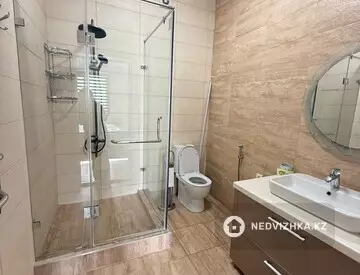 3-комнатная квартира, этаж 6 из 8, 140 м², на длительный срок