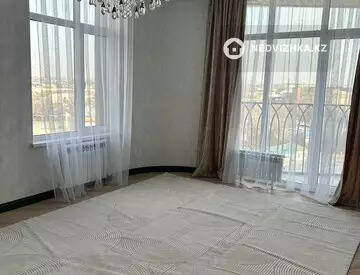 2-комнатная квартира, этаж 7 из 12, 64 м², на длительный срок