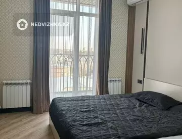 2-комнатная квартира, этаж 7 из 12, 64 м², на длительный срок