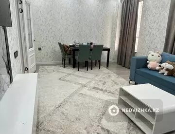 2-комнатная квартира, этаж 4 из 12, 64 м², на длительный срок