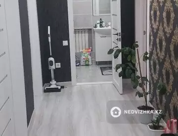 3-комнатная квартира, этаж 9 из 9, 80 м²