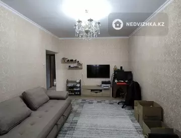 3-комнатная квартира, этаж 3 из 5, 70 м²
