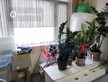 3-комнатная квартира, этаж 3 из 5, 70 м²