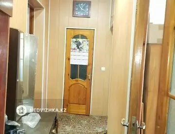 2-комнатная квартира, этаж 3 из 5, 52 м²