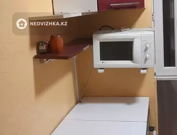 3-комнатная квартира, этаж 1 из 2, 50 м², на длительный срок