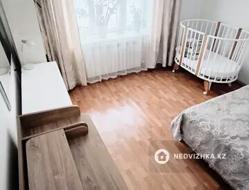 4-комнатная квартира, этаж 2 из 5, 82 м²