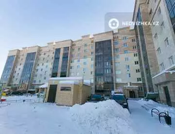4-комнатная квартира, этаж 7 из 8, 174 м²