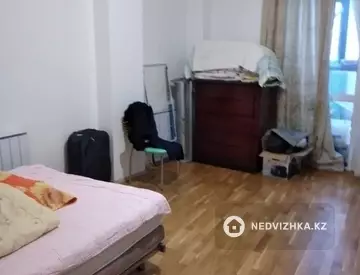 3-комнатная квартира, этаж 3 из 10, 93 м²