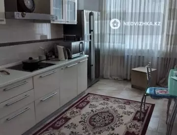 3-комнатная квартира, этаж 3 из 10, 93 м²