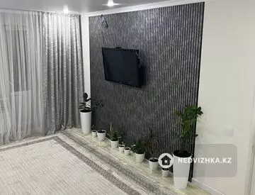 4-комнатная квартира, этаж 6 из 6, 90 м²